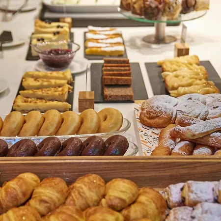 Doubletree By Hilton Hotel