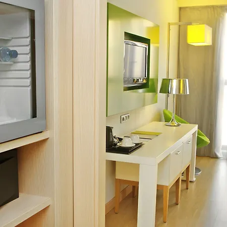 Doubletree By Hilton Girona