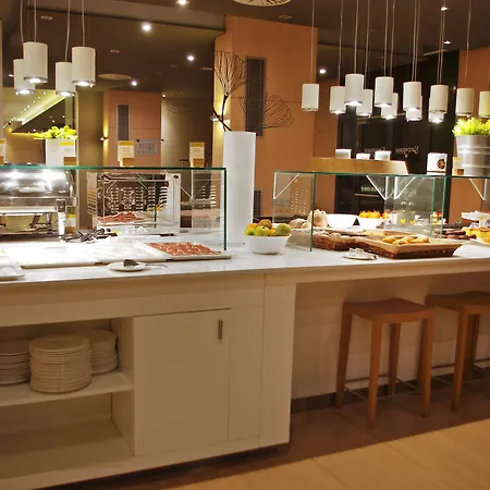 Doubletree By Hilton Hotel Girona