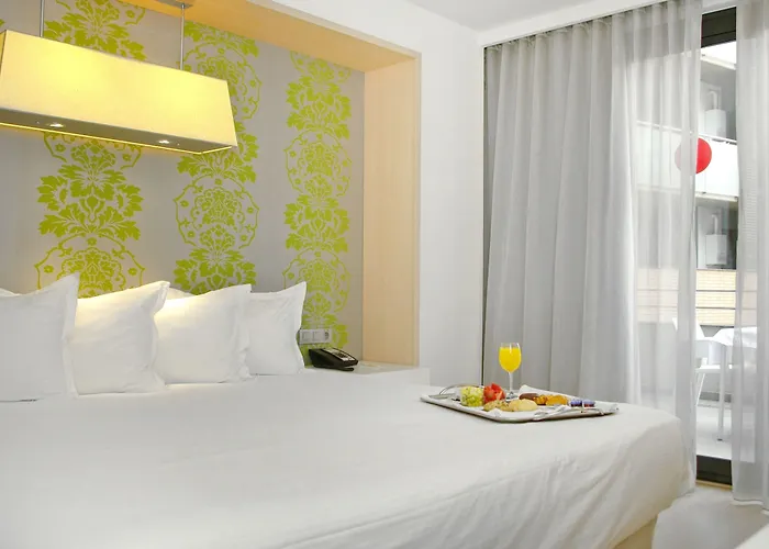 Doubletree By Hilton 4* Χιρόνα