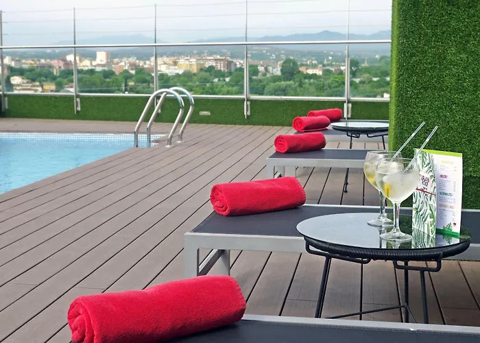Doubletree By Hilton ジローナ