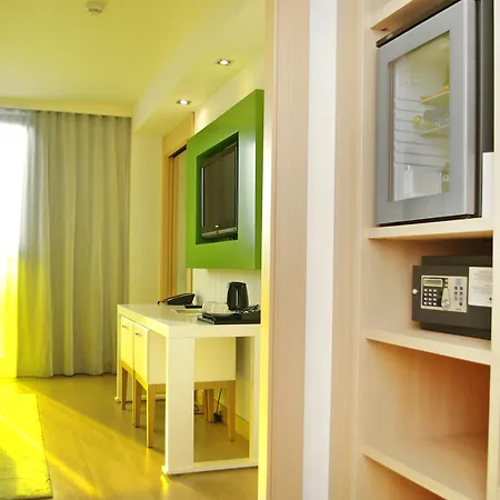 Doubletree By Hilton Hotel