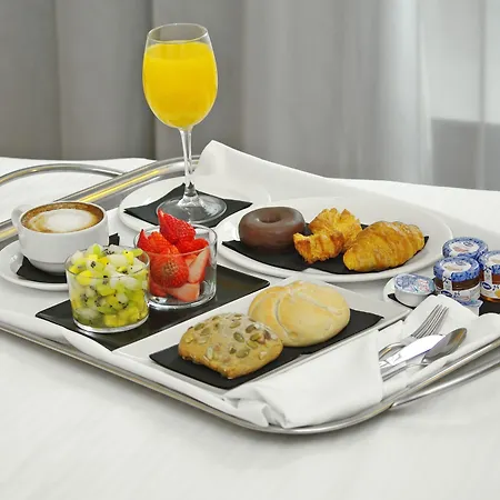 Отель Doubletree By Hilton 4*