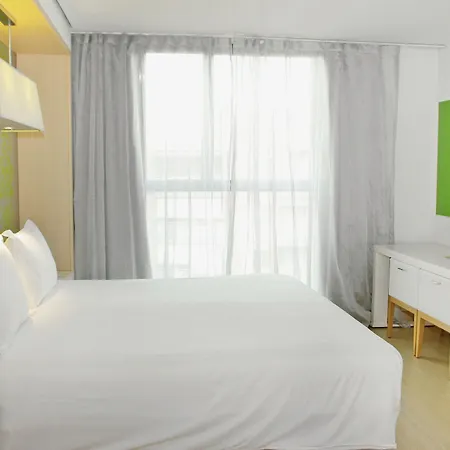 Doubletree By Hilton Hotell 4*